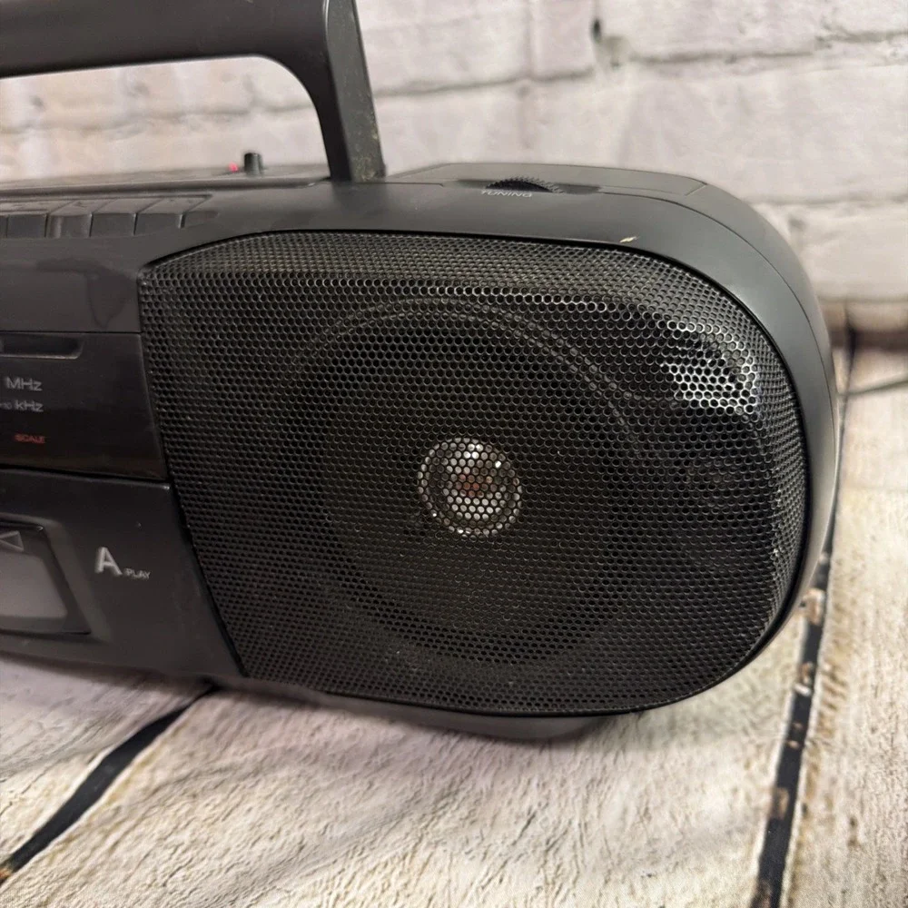 Sony Radio Cassette-Corder CFS-W318 Boom Box Vintage Blaster Working